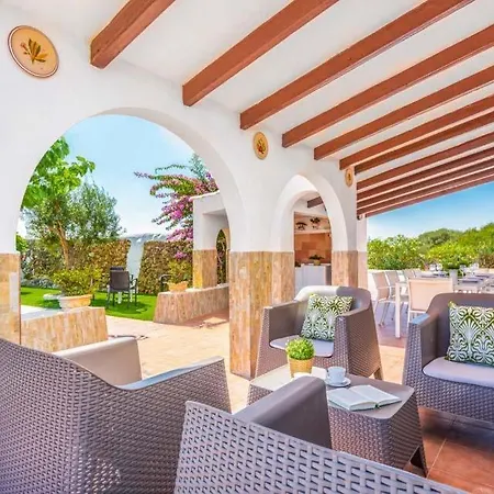 Ses Truqueries Sleeps 10 Pool Wifi